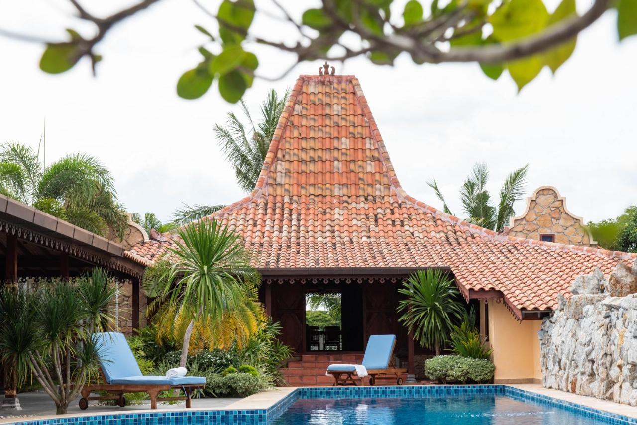 Limasan Villa Langkawi Pantai Cenang  Exterior photo
